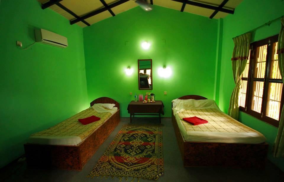 Chitwan Gaida Lodge Sauraha Kültér fotó